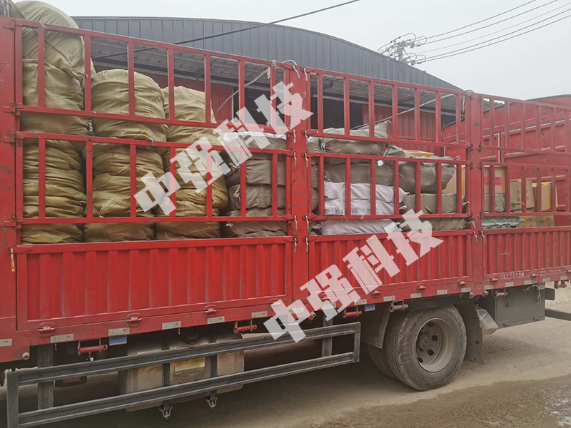 注漿封孔器+管件+球閥裝置，滿滿一大車發(fā)往山西太原